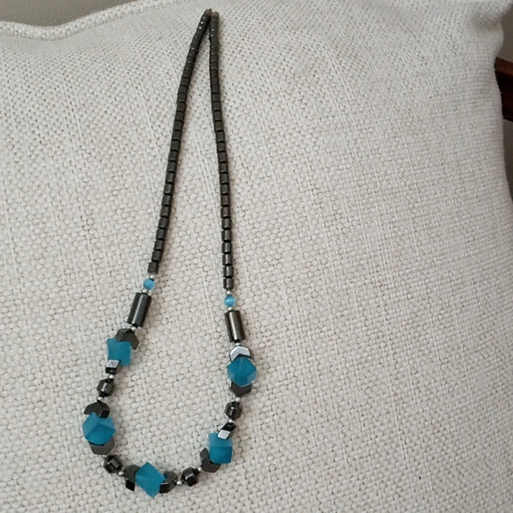 Turquoise stones hematite cube necklace